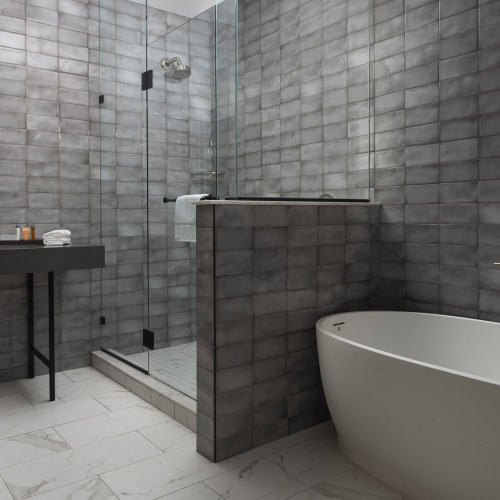 suite-bathroom_2000x1125